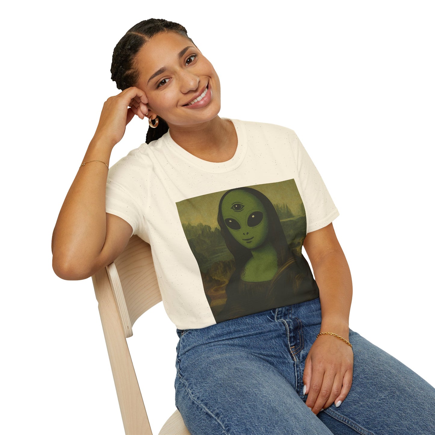 Alien Mona Lisa T-Shirt — Retro Green UFO Art Tee