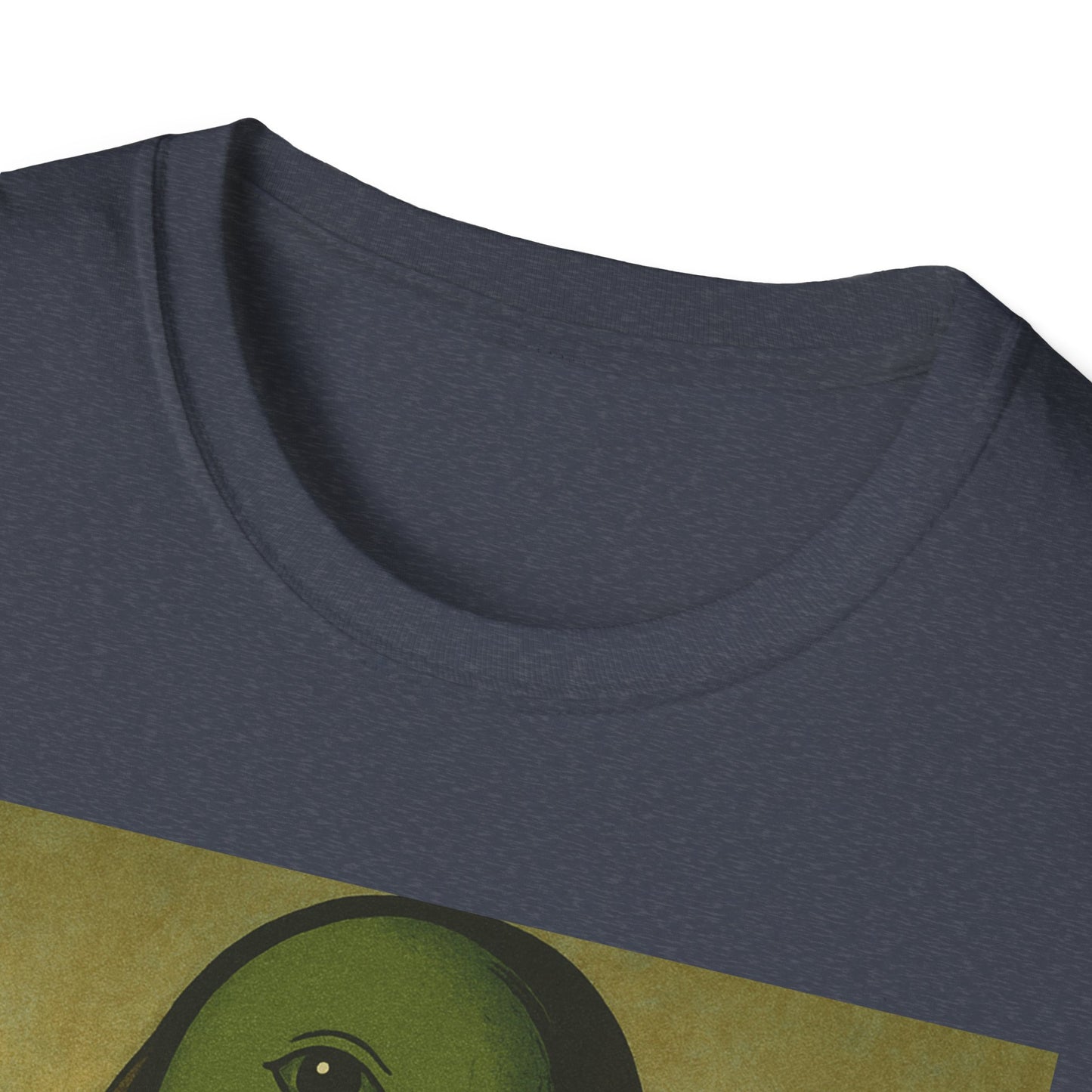 Alien Mona Lisa T-Shirt — Retro Green UFO Art Tee
