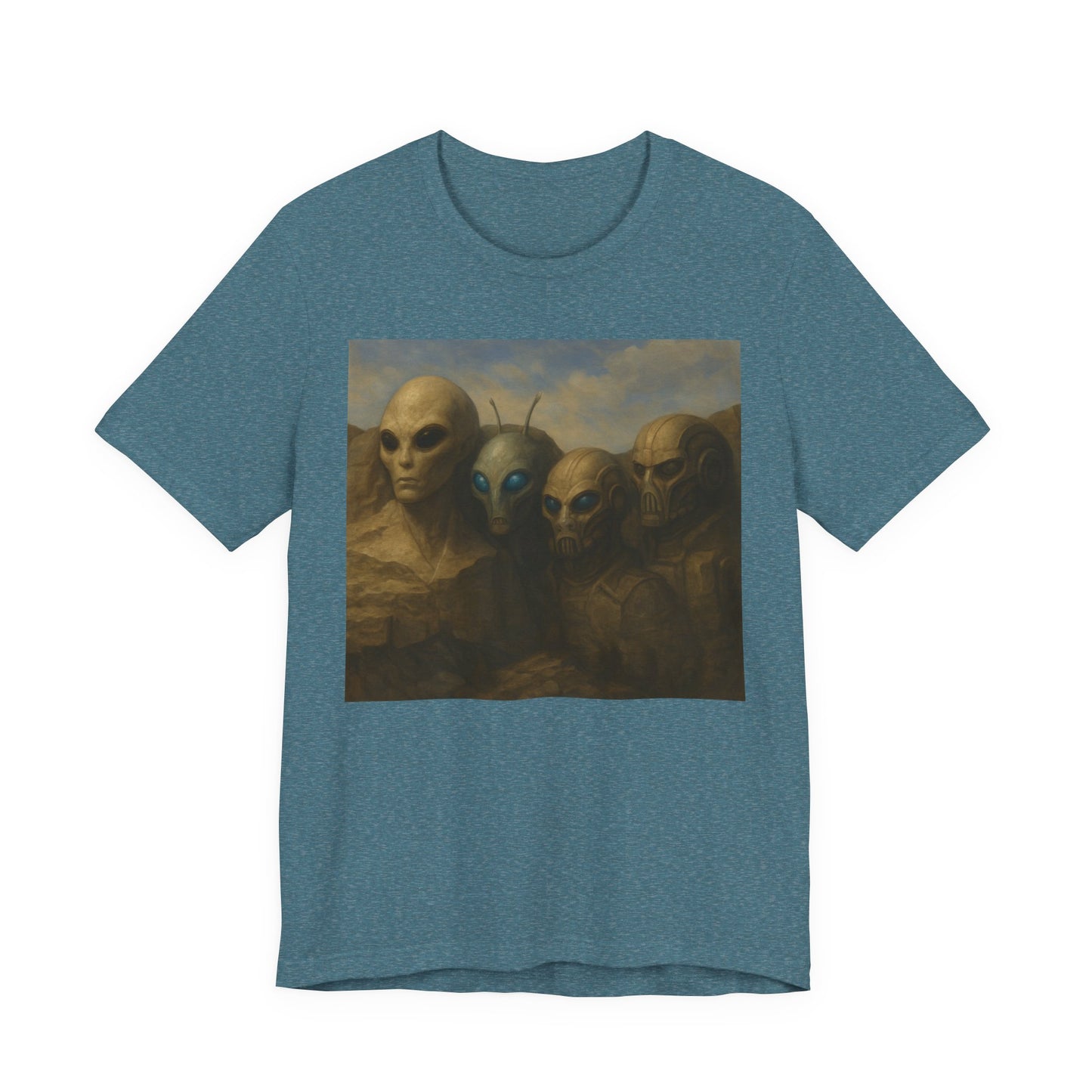 Alien Portrait T-Shirt — Vintage Sci‑Fi Art Tee