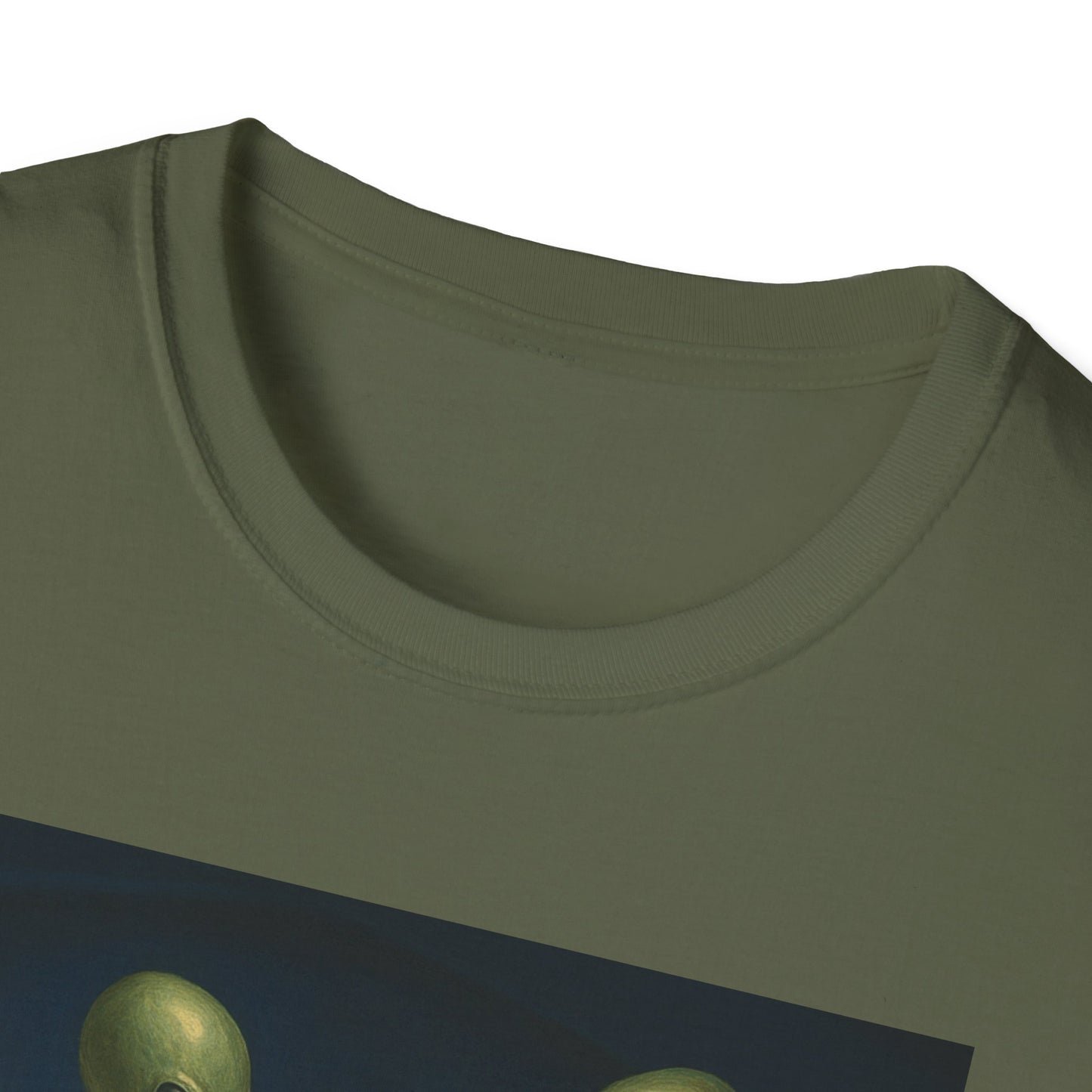 Alien Pulp Fiction T-Shirt — Retro Extraterrestrial Illustration Tee