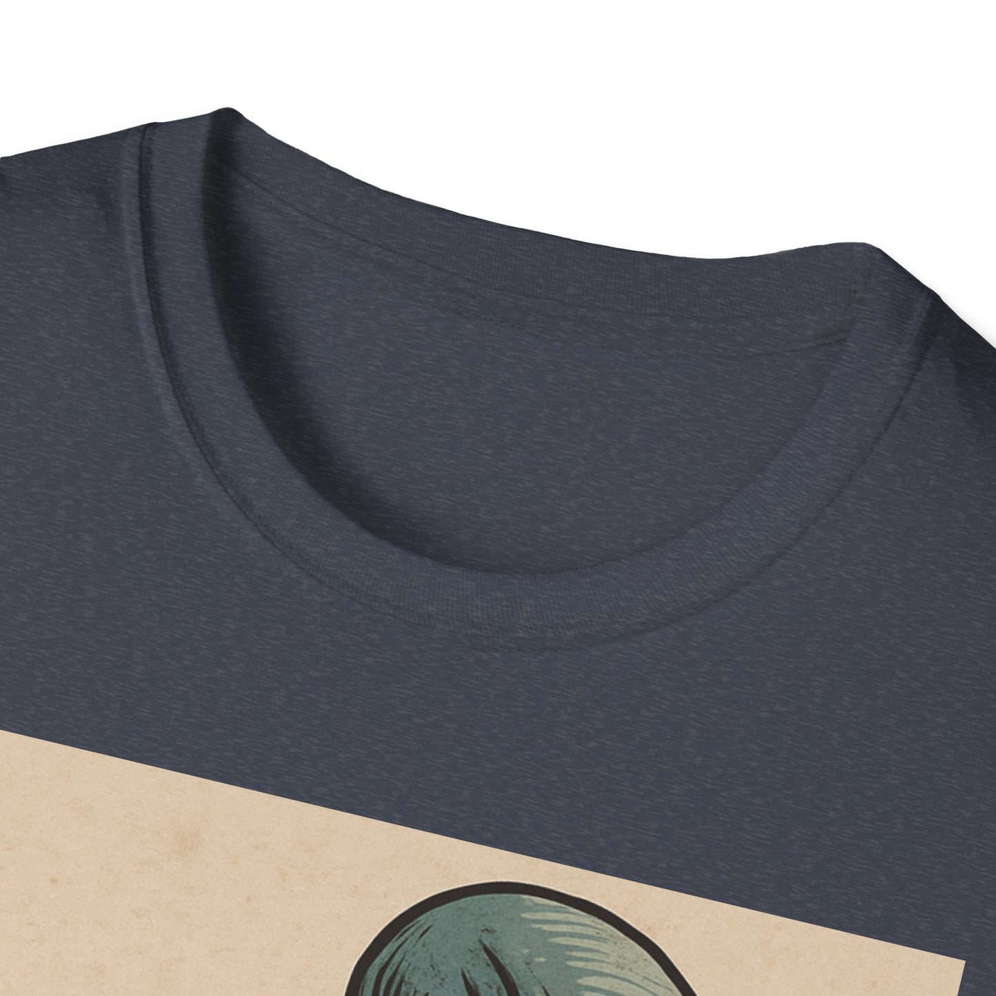 Alien Thinker T-Shirt — Retro Art Sci‑Fi Graphic Tee