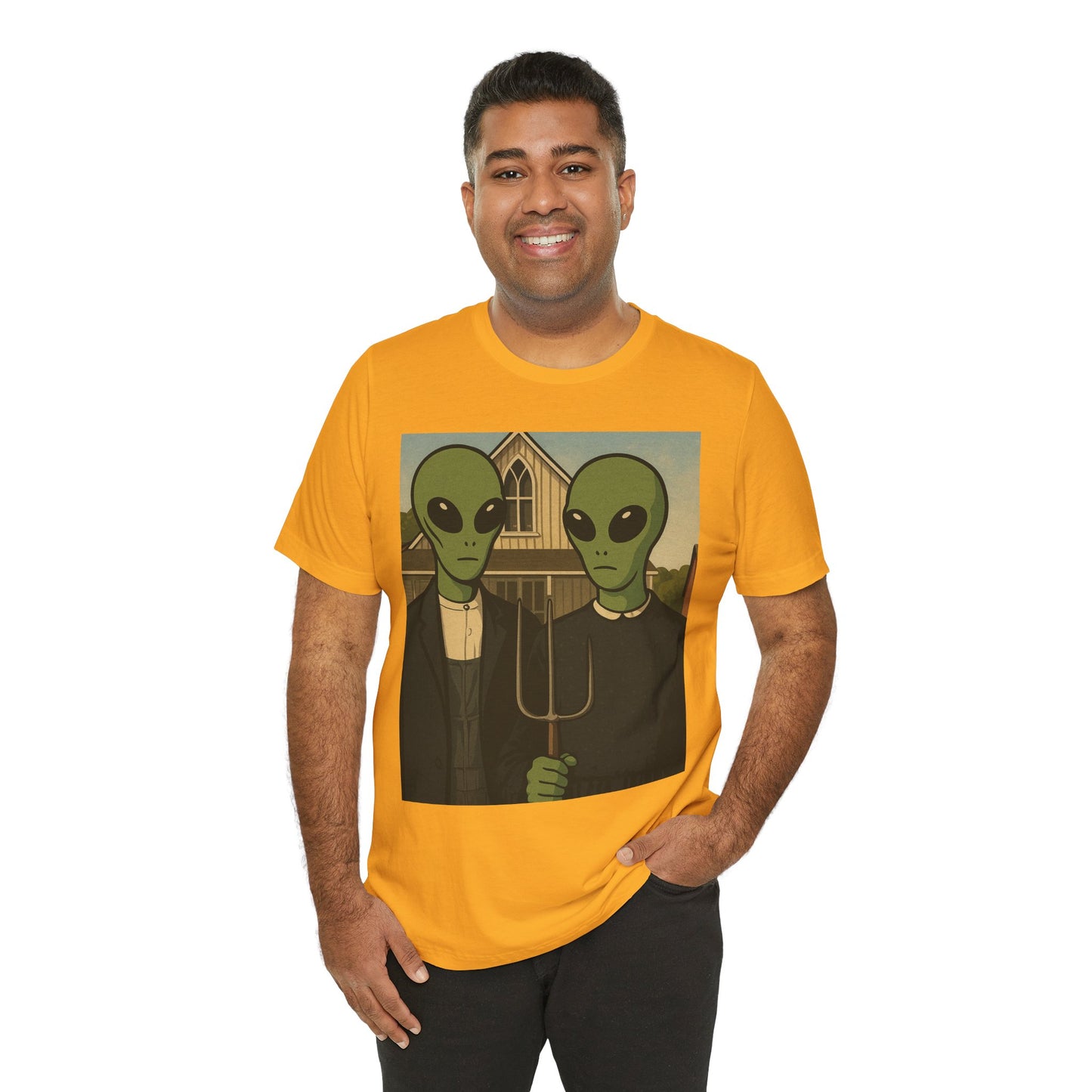 Alien Gothic Farmhouse T‑Shirt — Retro Green Alien American Gothic Tee