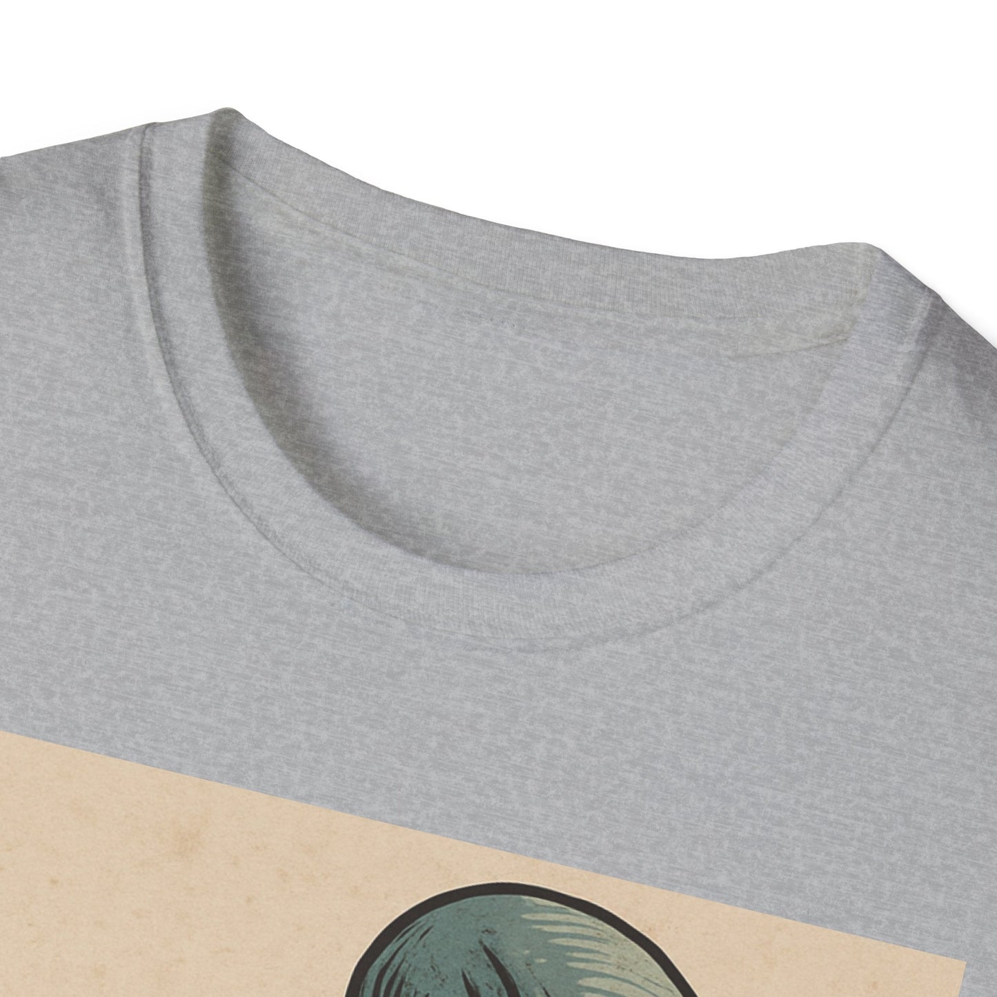 Alien Thinker T-Shirt — Retro Art Sci‑Fi Graphic Tee