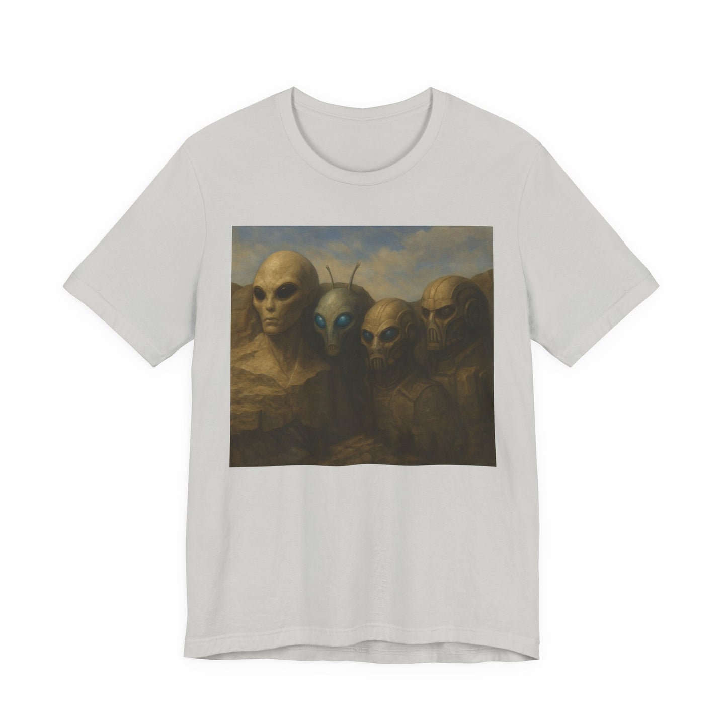Alien Portrait T-Shirt — Vintage Sci‑Fi Art Tee