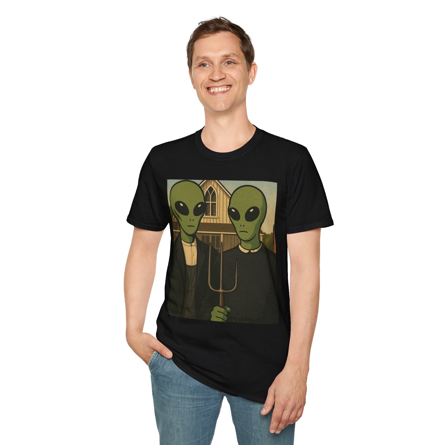 Alien American Gothic T-Shirt — Funny Retro Sci‑Fi Art Tee
