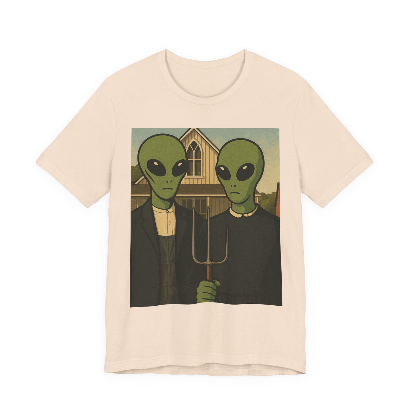 Alien Gothic Farmhouse T‑Shirt — Retro Green Alien American Gothic Tee