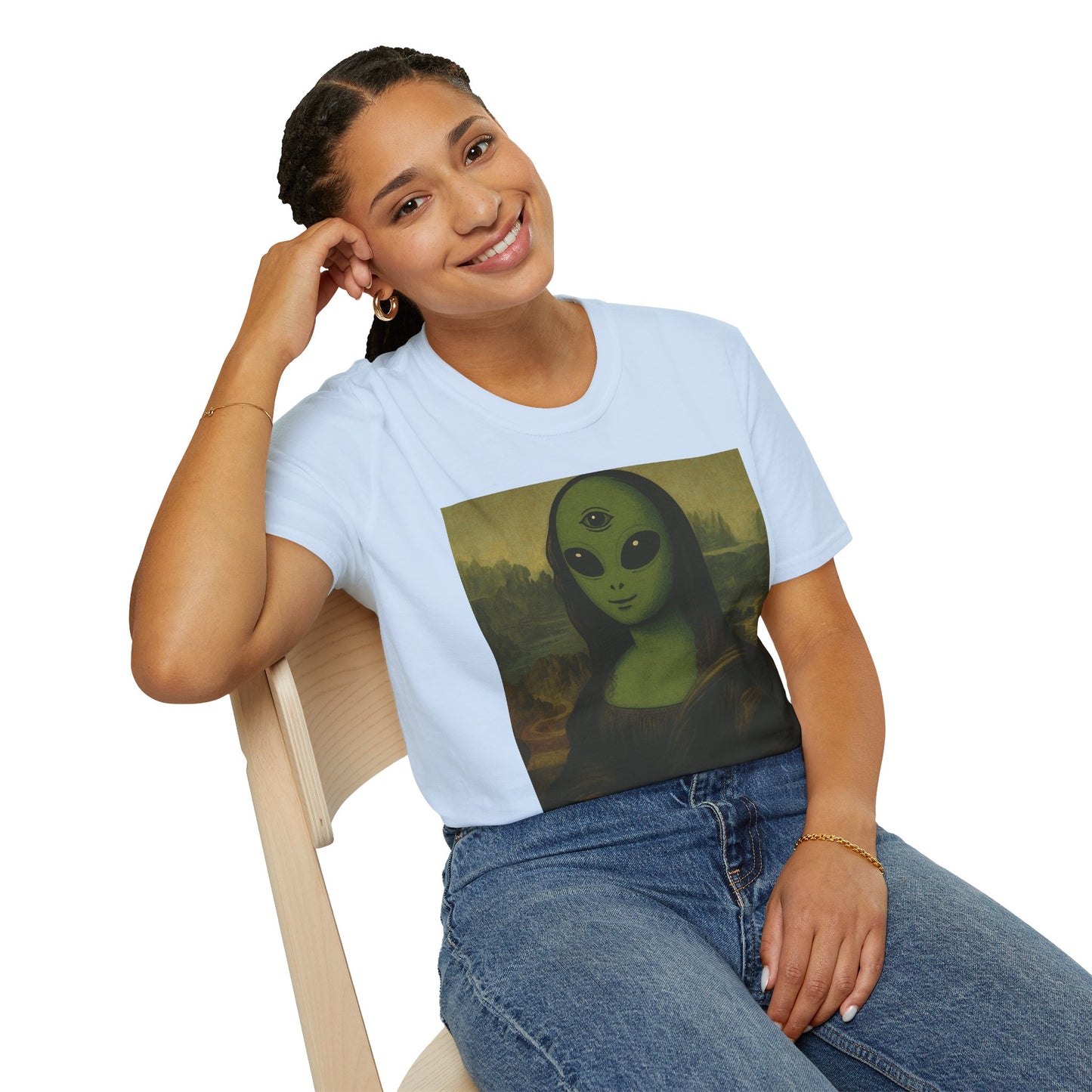 Alien Mona Lisa T-Shirt — Retro Green UFO Art Tee