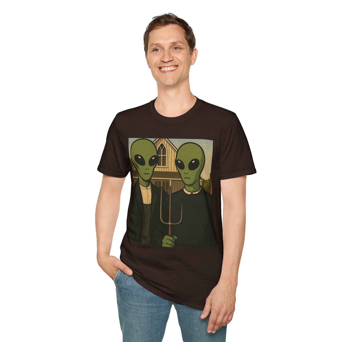 Alien American Gothic T-Shirt — Funny Retro Sci‑Fi Art Tee
