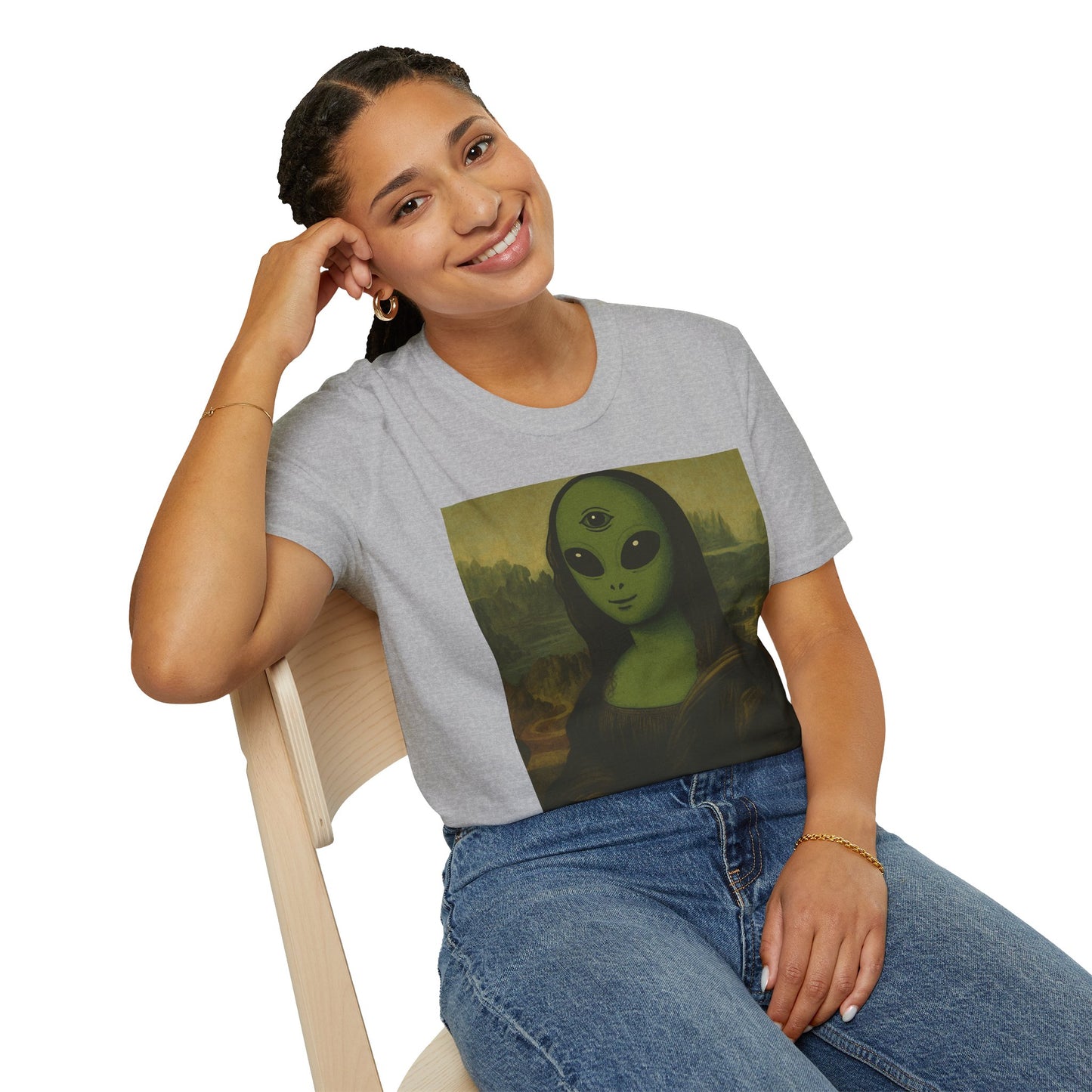Alien Mona Lisa T-Shirt — Retro Green UFO Art Tee