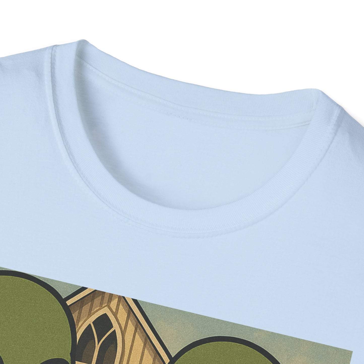 Alien American Gothic T-Shirt — Funny Retro Sci‑Fi Art Tee