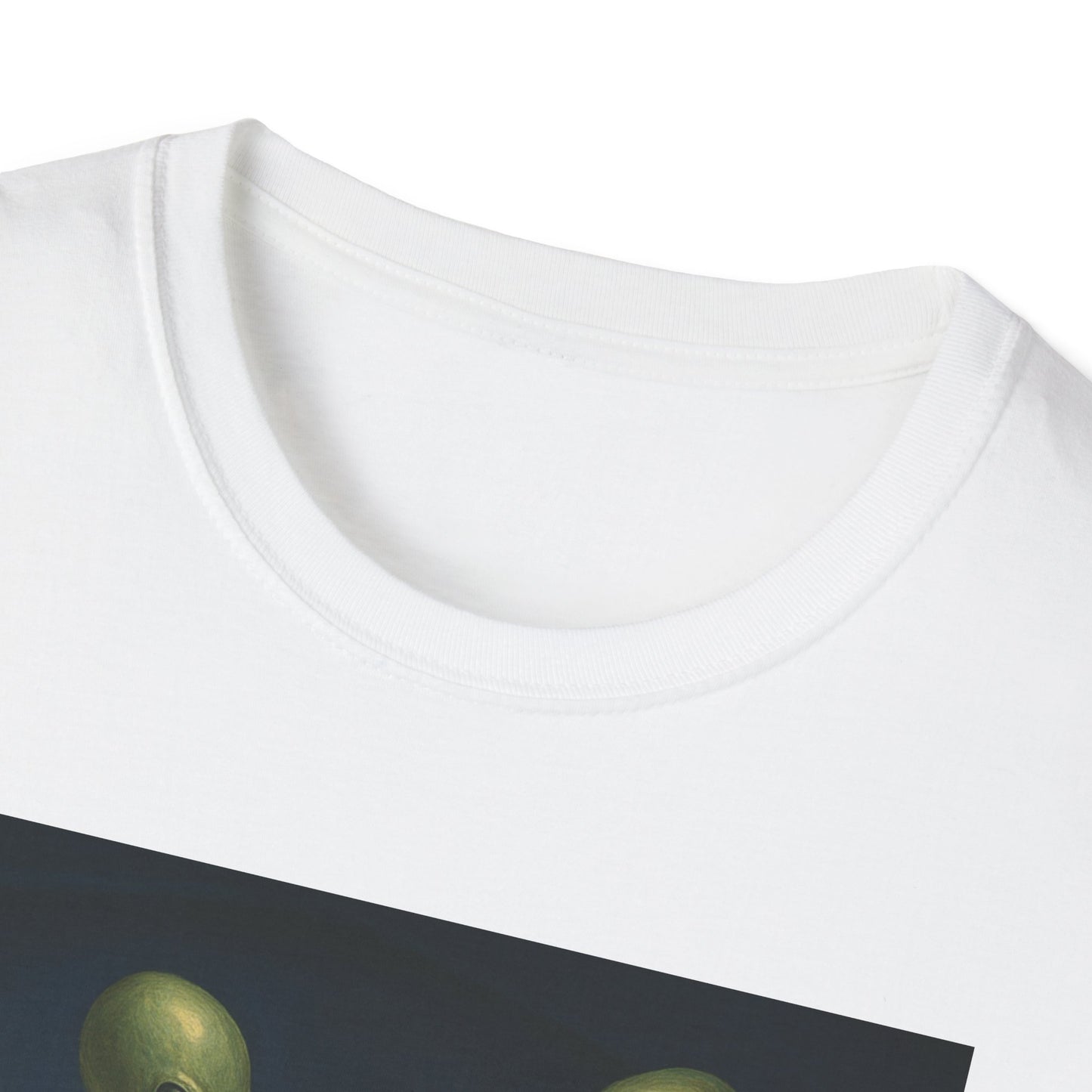 Alien Pulp Fiction T-Shirt — Retro Extraterrestrial Illustration Tee