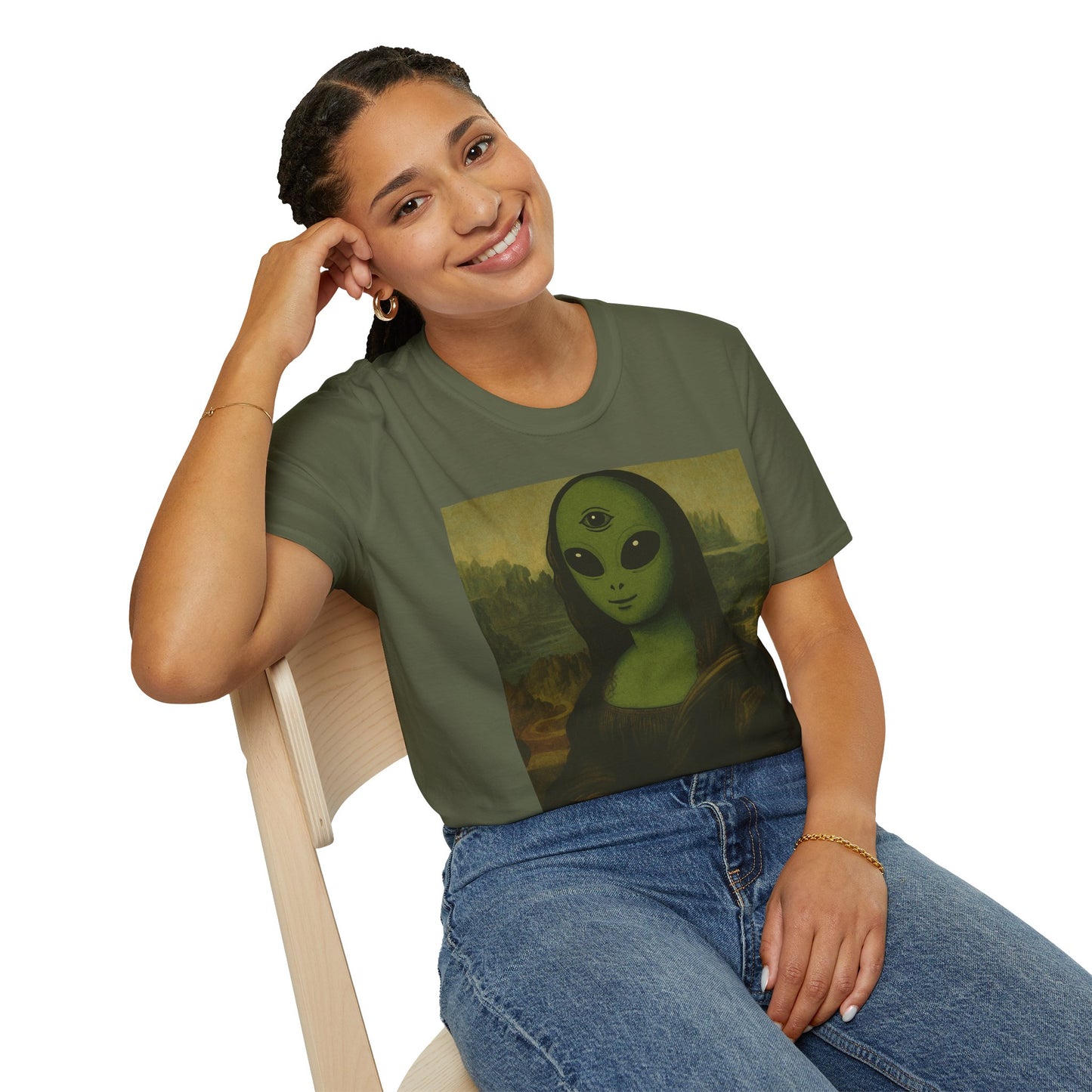 Alien Mona Lisa T-Shirt — Retro Green UFO Art Tee