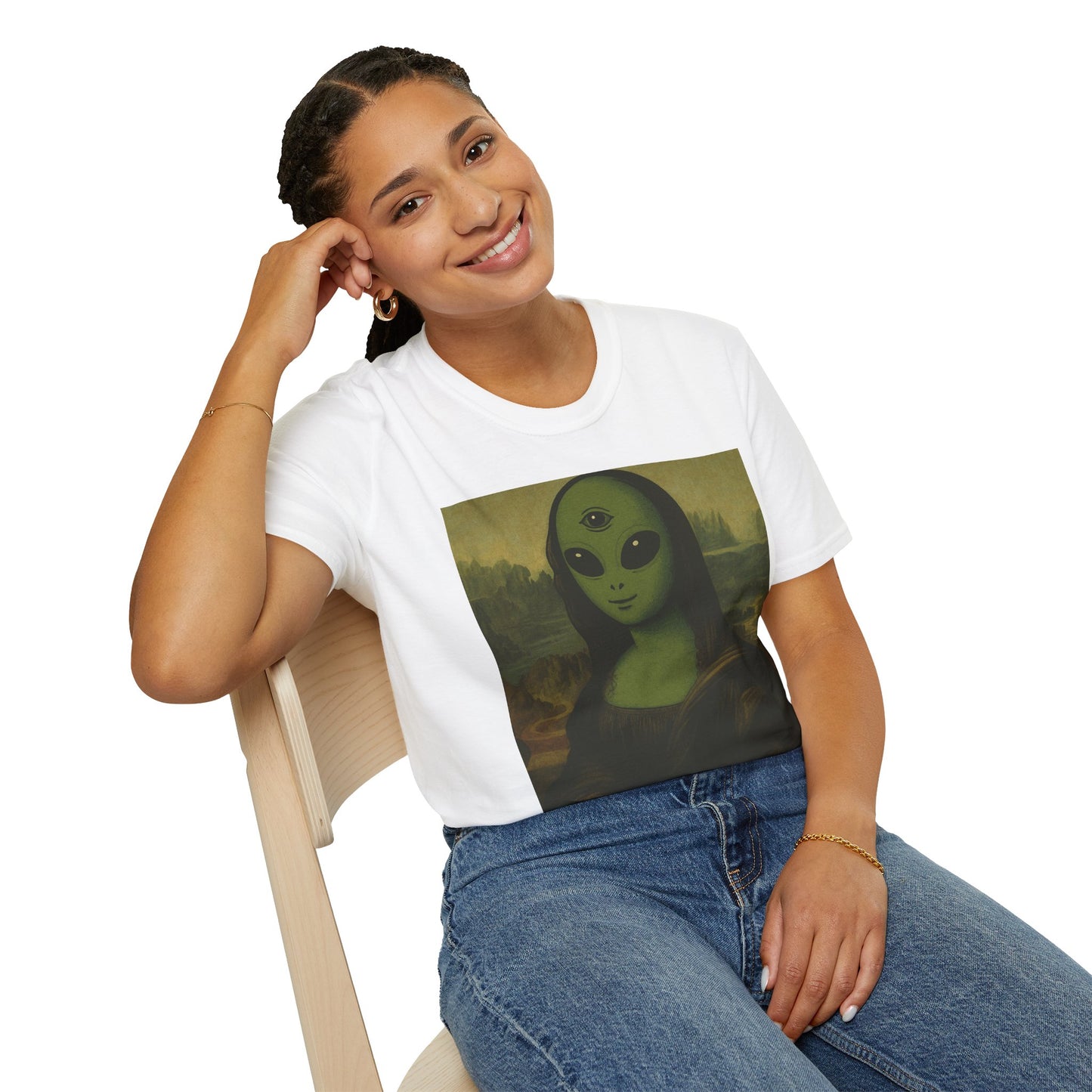 Alien Mona Lisa T-Shirt — Retro Green UFO Art Tee
